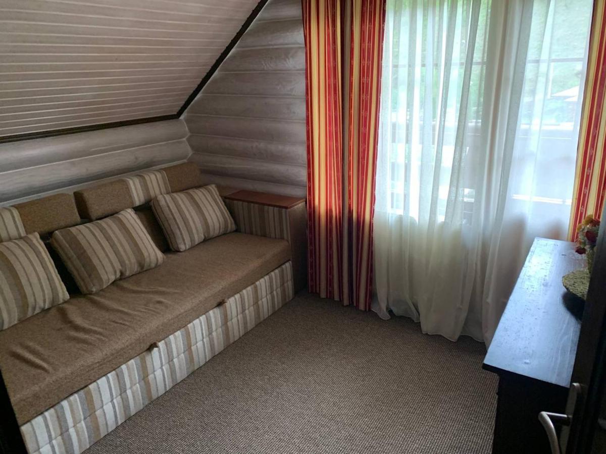 Готель Жди Ня Єво Instagram Zhdenievo Hotel Zhdeniievo Εξωτερικό φωτογραφία