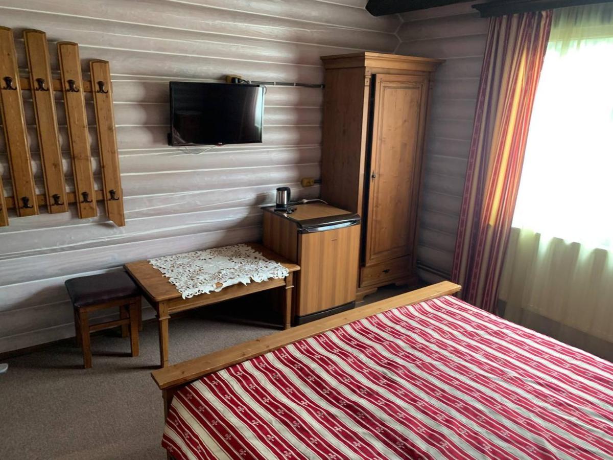 Готель Жди Ня Єво Instagram Zhdenievo Hotel Zhdeniievo Εξωτερικό φωτογραφία